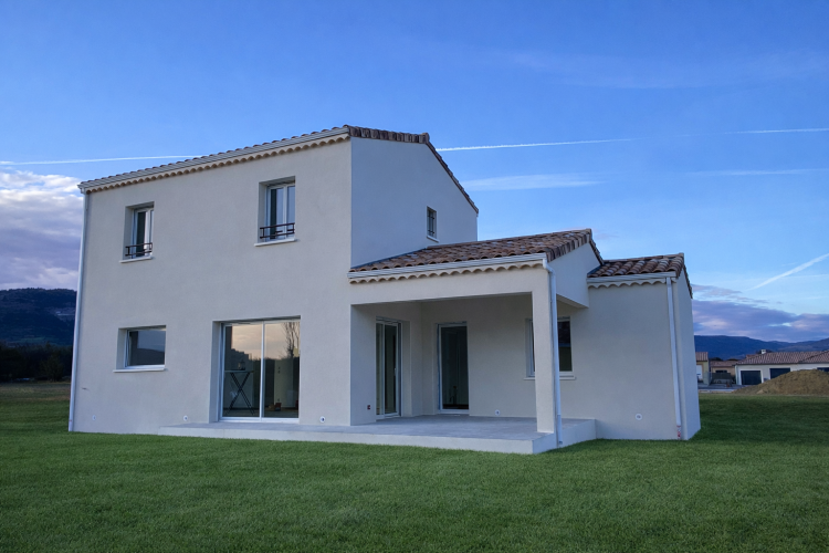 Maison de 107 m² à Alba-La-Romaine