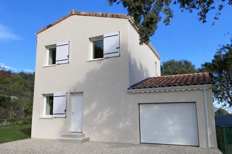 Maison de 77 m² à Rochemaure