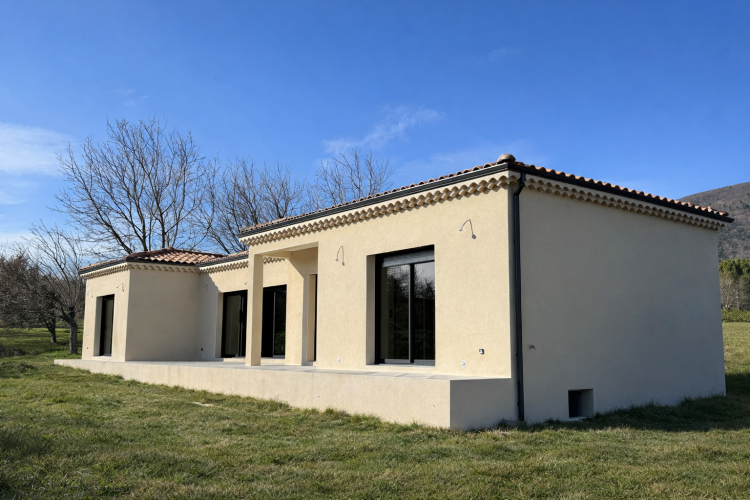Villa 124 m² à Dieulefit