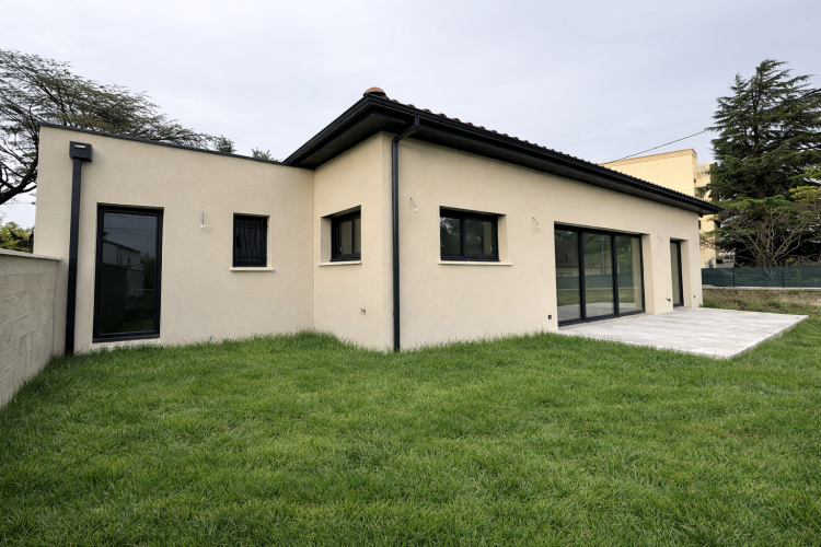 Maison de 131 m² à Montélimar (26200)