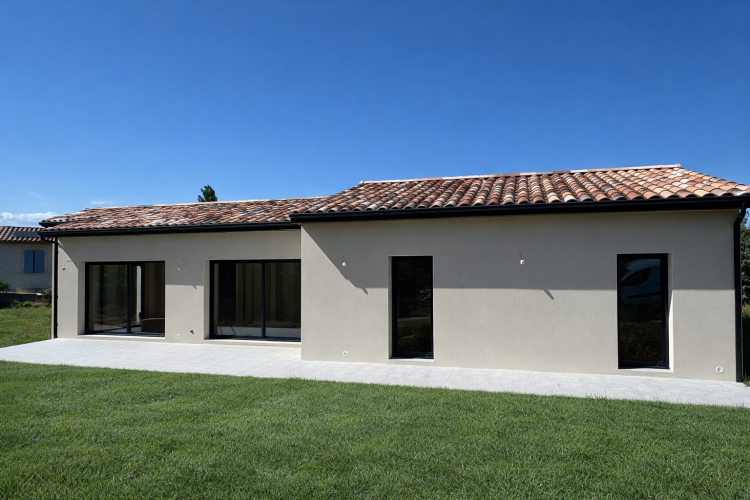 Maison traditionnelle plain pied à Montélimar