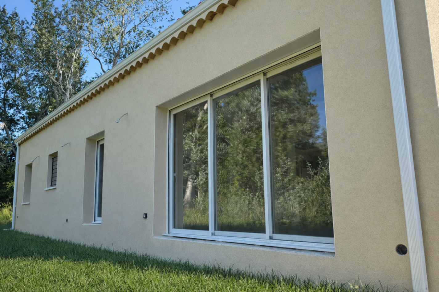 Maison de plain-pied Les Granges-Gontardes 26