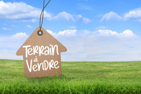 A vendre : terrain à bâtir sur la commune de CHAROLS (26450) Hors lotissement