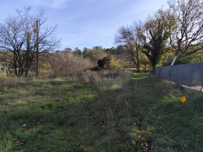 À vendre : Terrain à Bâtir – ALLAN (26780)